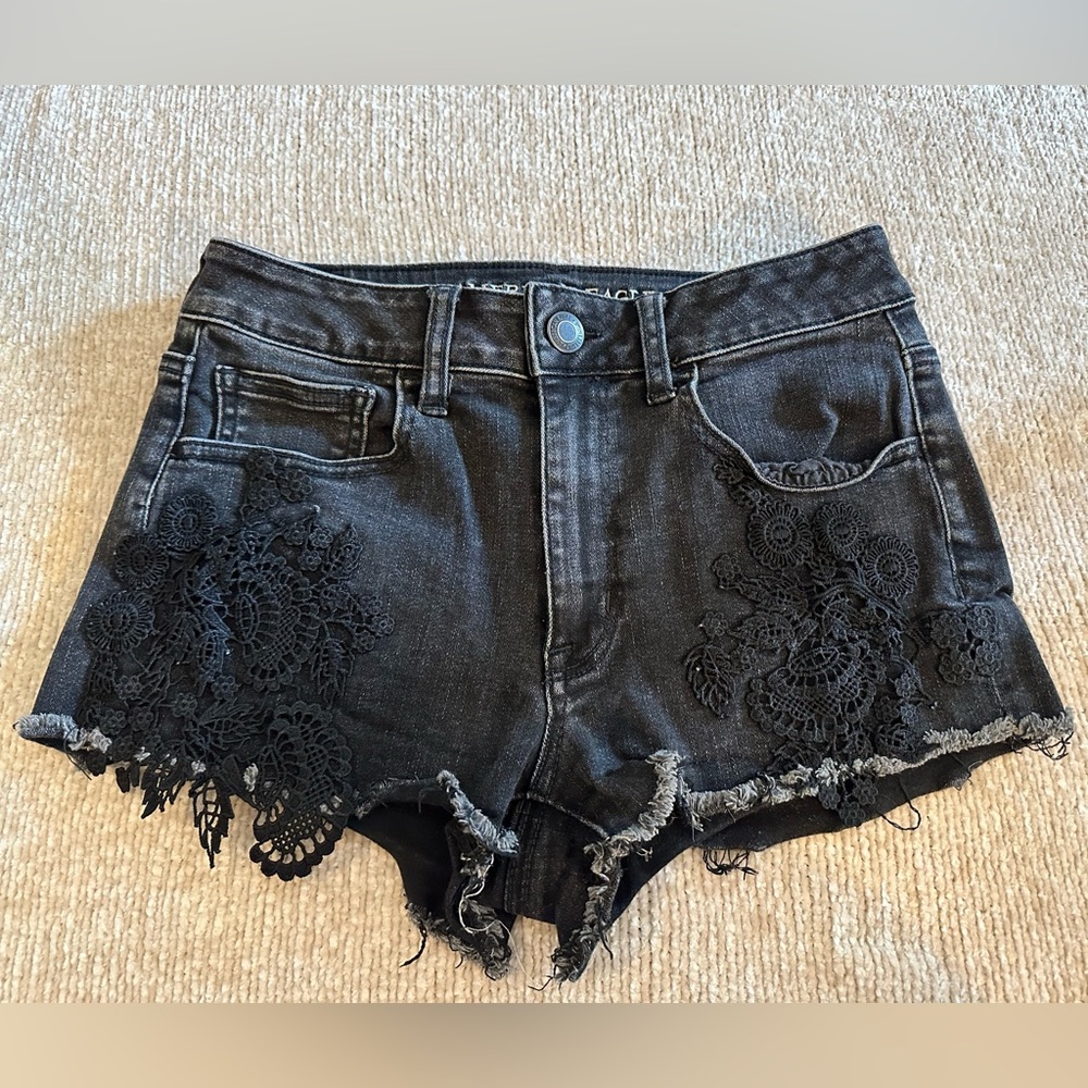 AEO Super Super Stretch Black Jean Shorts with Lace Detailing - Size 6